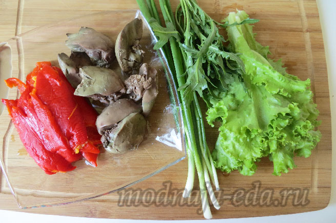 Salat-s-kurinoj-pechen'ju-ingredienty