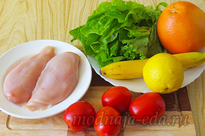 Salat-s-kurinym-file-ingredienty